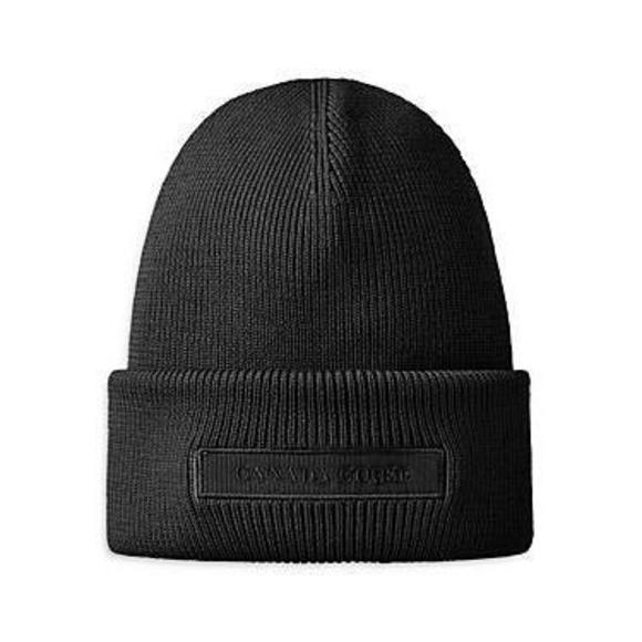 Canada Goose Tonal Emblem Beanie in Black One Size - Picture 2 of 2